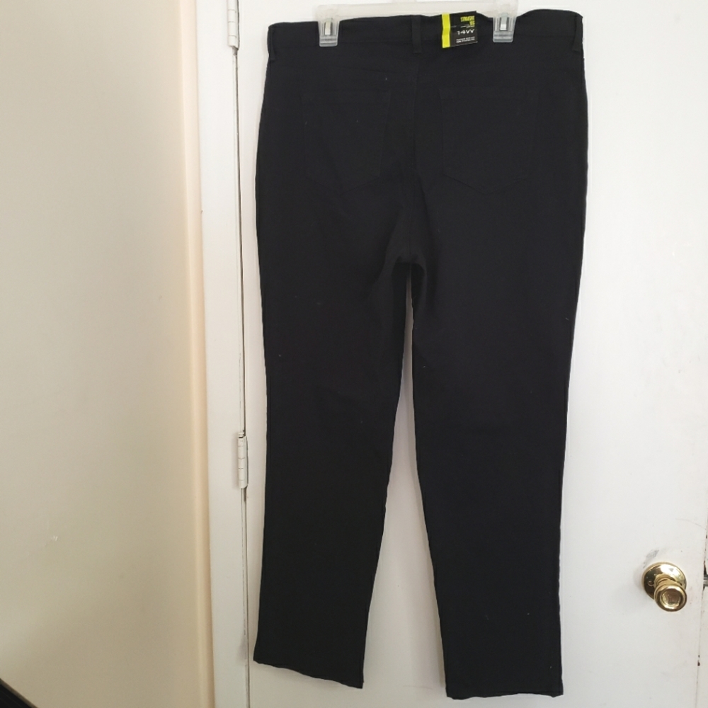 COPY - NWT! STYLE & CO SLIM FIT LEG BLACK SIZE 14W.